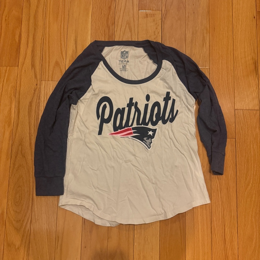 NFL Patriots Raglan Long Sleeve Shirt